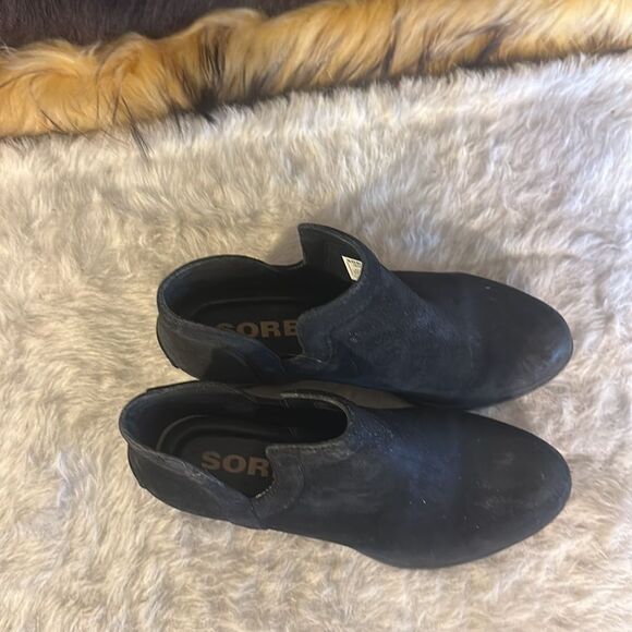 Sorel booties 6.5 (6002) - Picture 3 of 7